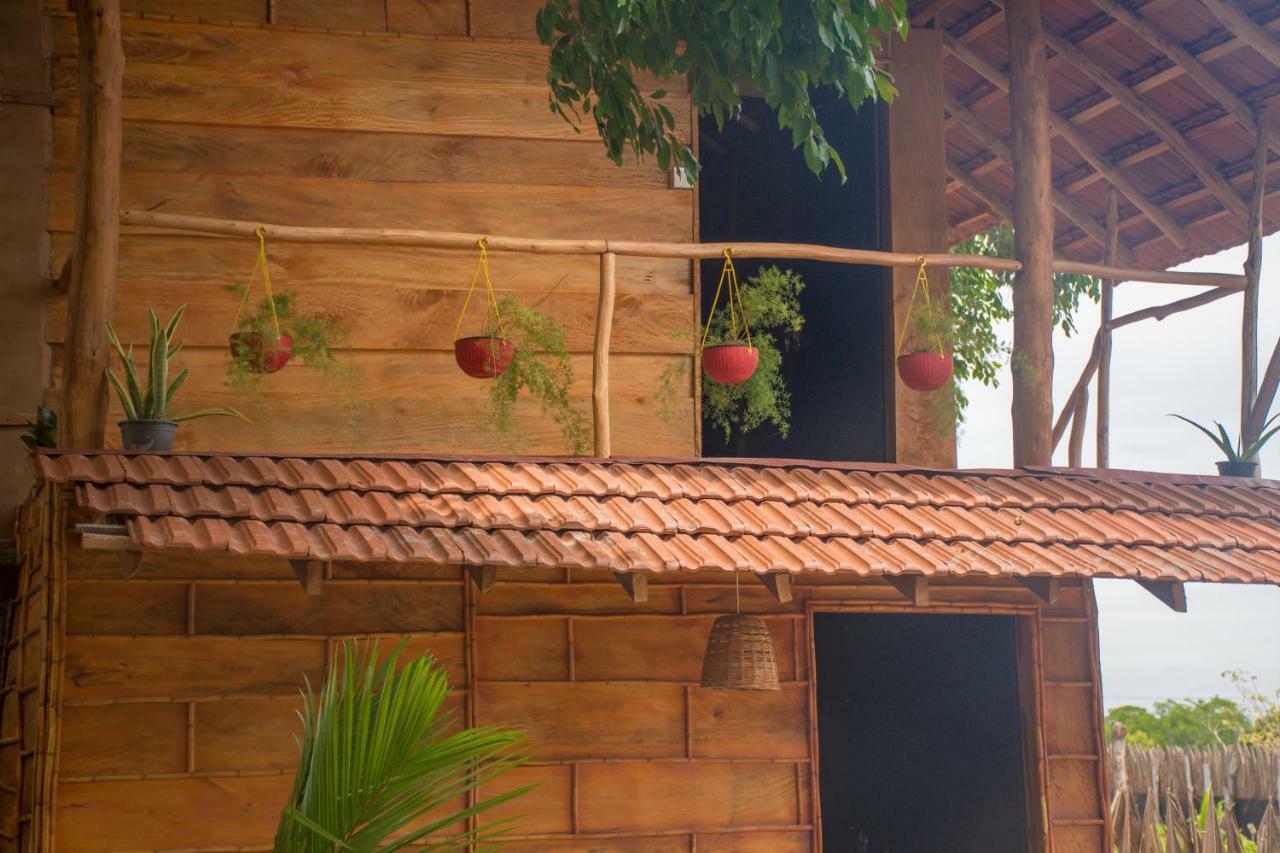 Beach Lagoon Parans Hotel Arugam Bay Exterior photo